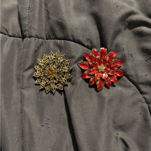 Elegant Gold and Red Floral Brooch Set